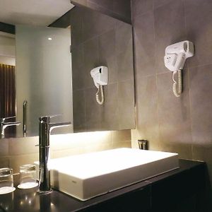 Kamar king superior